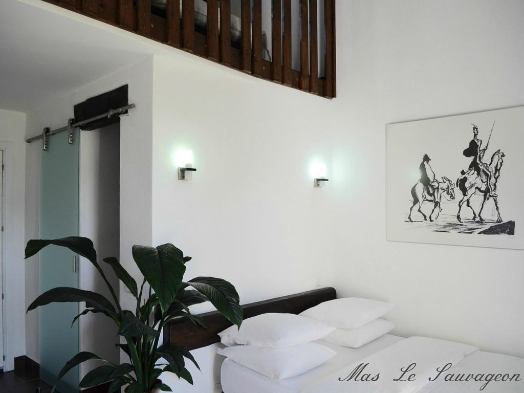 Mas Le Sauvageon Hotel Saintes-Maries-de-la-Mer Room photo